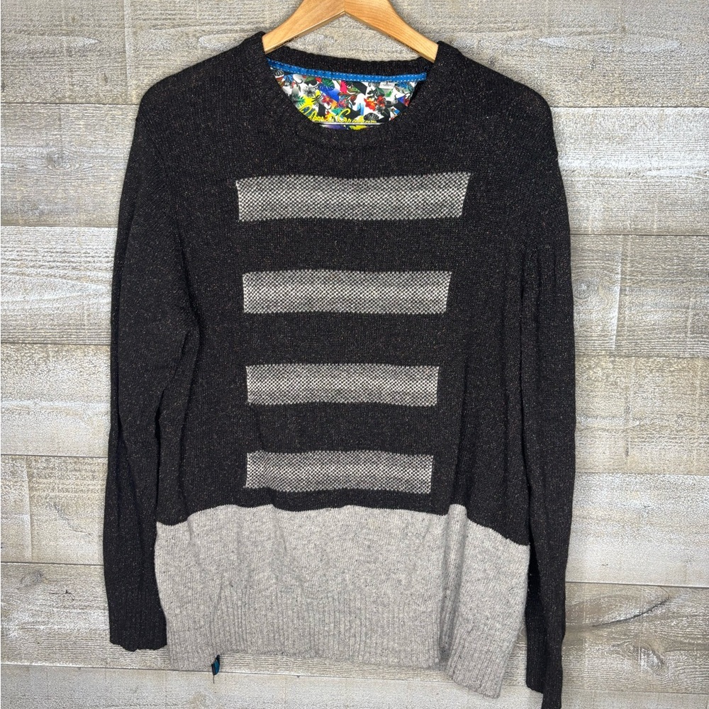 Robert Graham vostok wool silk Black and Gray Striped Sweater colorblock